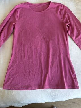 Aritzia Golden Long-Sleeve Top and leggings